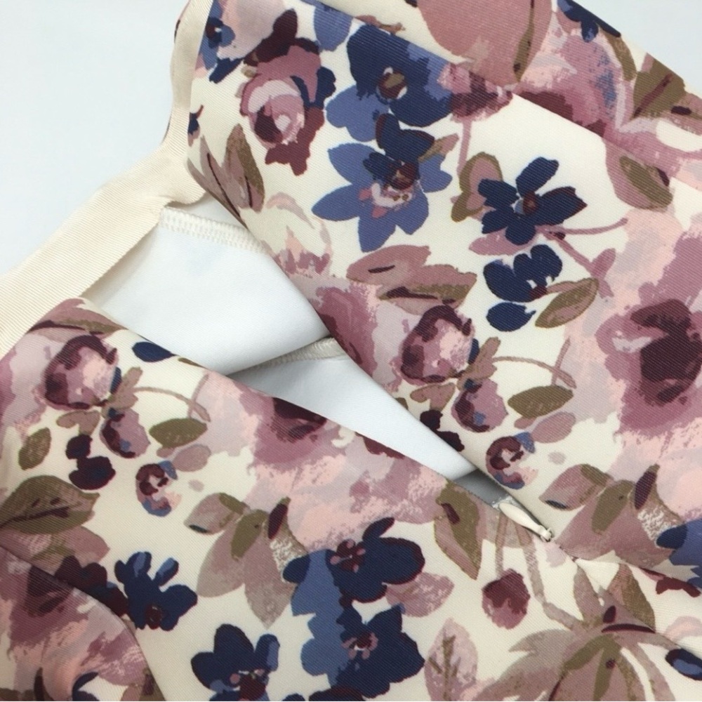 LC Lauren Conrad Runway Floral Scuba Skirt Size 14 Flared Date Night - Picture 7 of 11